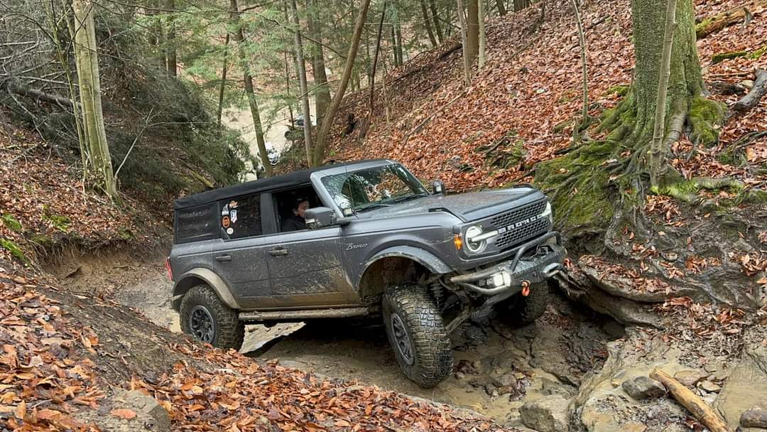 Slate Auto Pickup Truck Anyone have a wrap on a car now? 1000001955
