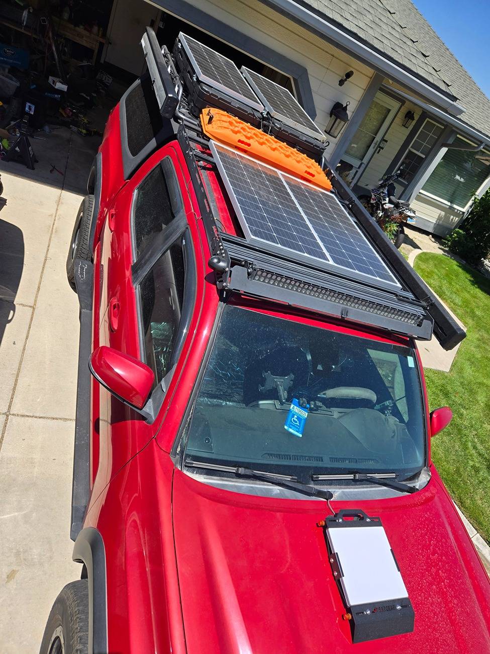 Slate Auto Pickup Truck Aptera-style solar panels in SUV option. 1000016263