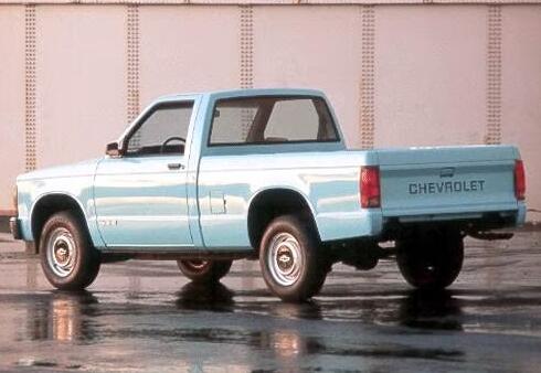 Slate Auto Pickup Truck This is the small truck Tesla should have produced... 1749524561166-zi