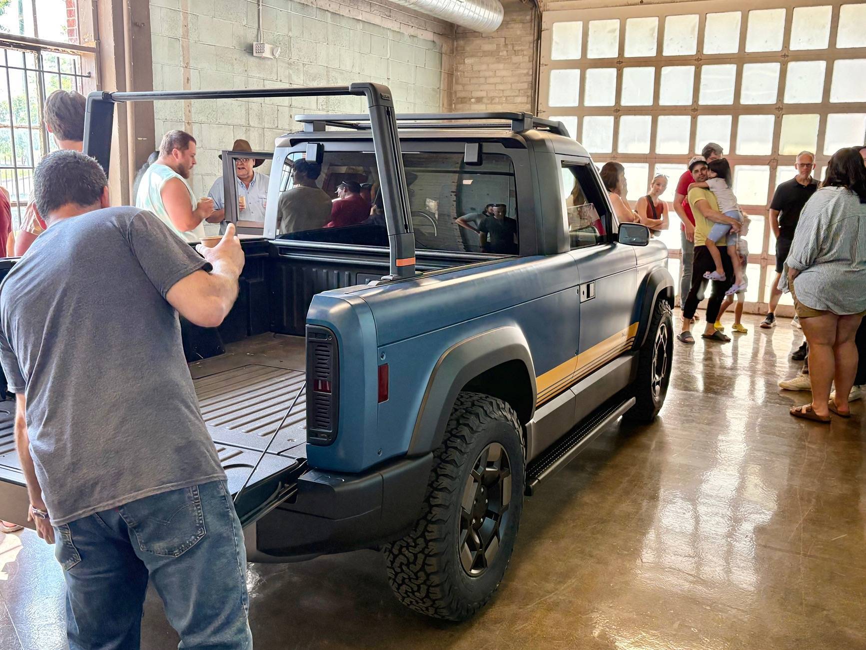 Slate Auto Pickup Truck Dark Blue Wrapped Slate Pickup w/ 20" Wheels, All-Terrain Tires, Roof Rack, Bed Rack, Running Boards @ Moto Social Club in Ferndale (Detroit, MI) Dark Blue Wrapped Slate Pickup w: Roof Rack + Bed Rack @ Moto Social Club in Ferndale 9