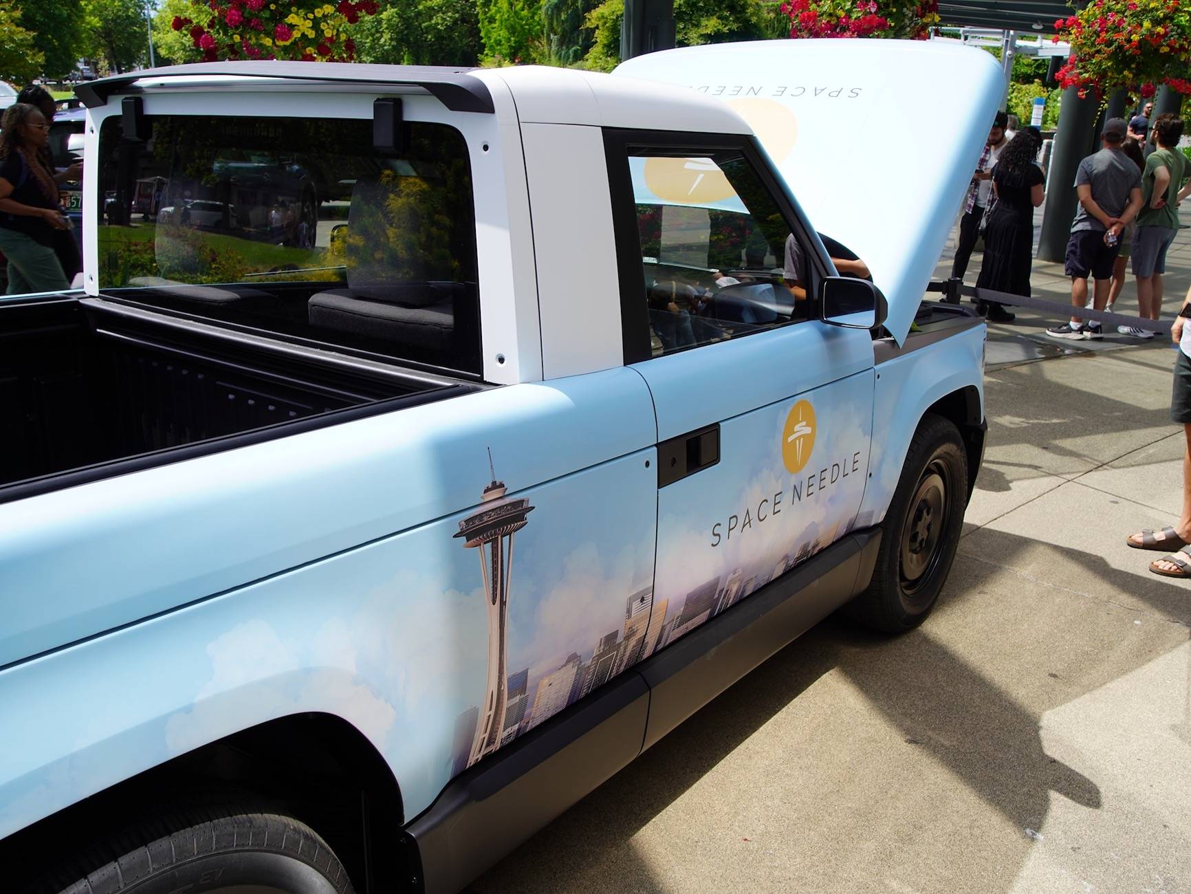 Slate Auto Pickup Truck Seattle Space Needle event - Slate truck photos, impressions, answers DSC00625.JPG