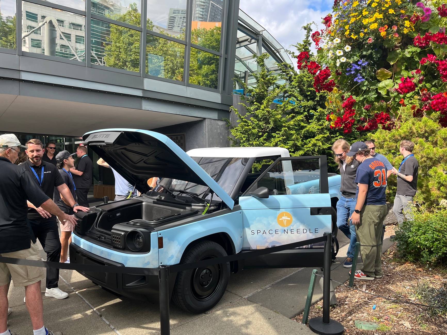Slate Auto Pickup Truck Seattle Space Needle event - Slate truck photos, impressions, answers IMG_3127