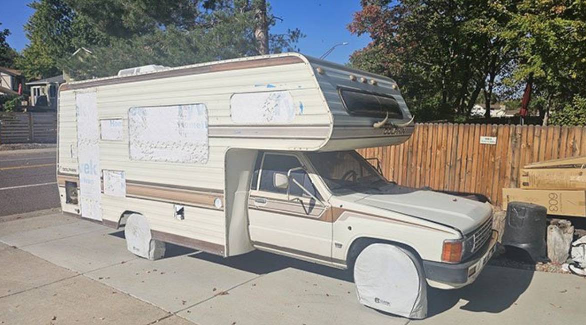 Slate Auto Pickup Truck Slate Camper IMG_9221