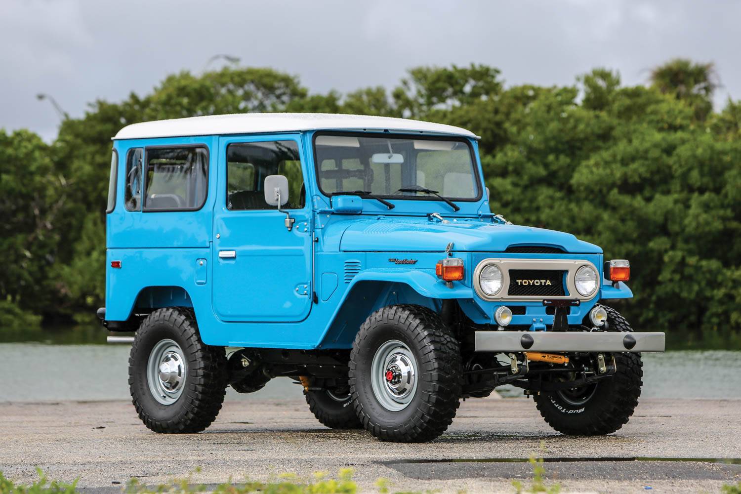 Slate Auto Pickup Truck White Roof Only Wrap land-cruiser-fj40(108)20190503140526