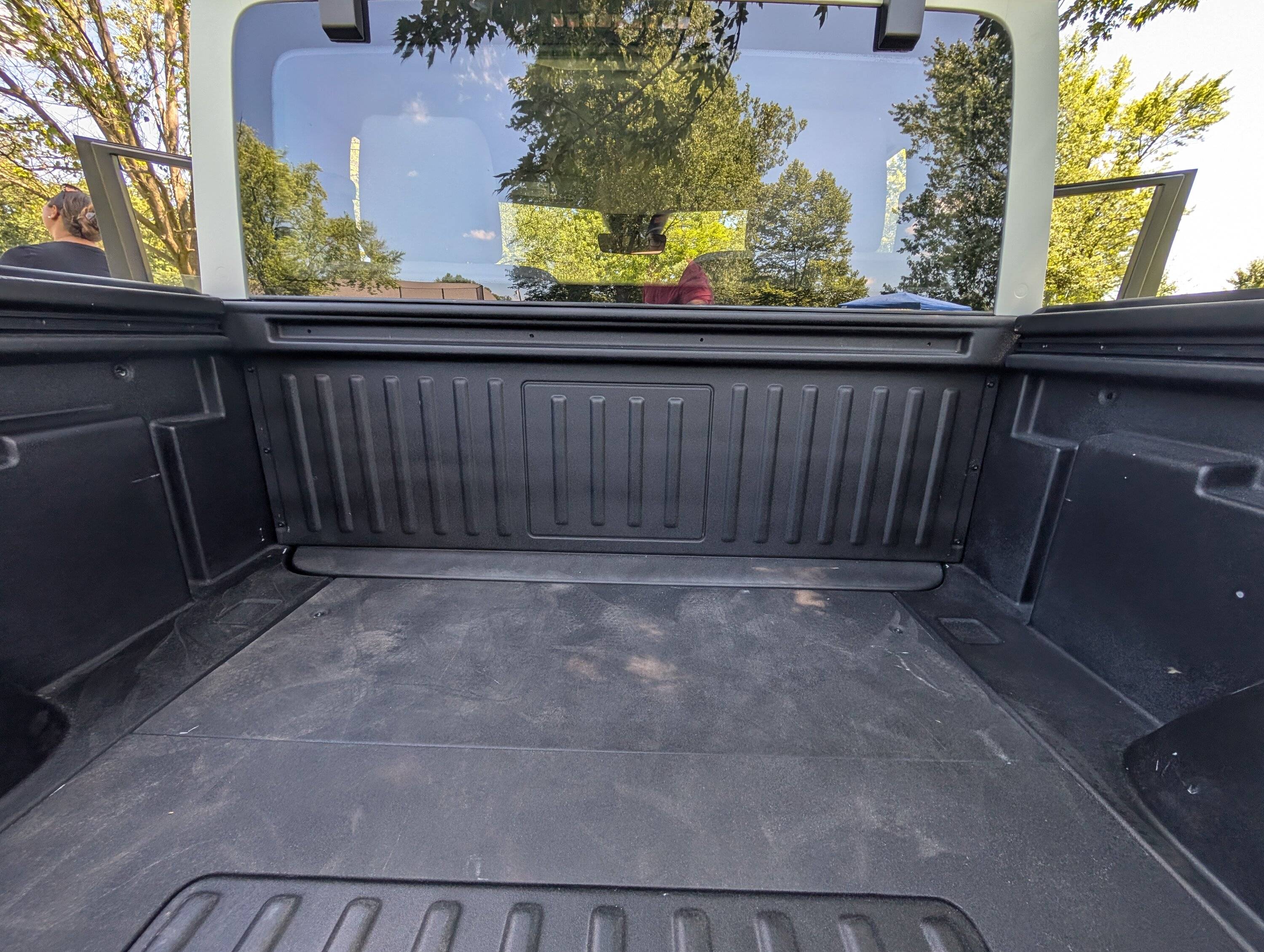 Slate Auto Pickup Truck Your questions answered AND 360 photos! (saw white Slate & met team members in Warsaw) PXL_20250628_193328521