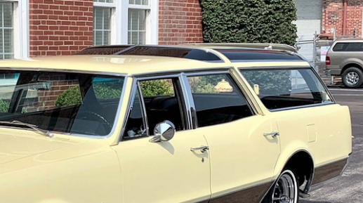 Slate Auto Pickup Truck Slate makes the cover of Car & Driver magazine! Vista_Cruiser_Skylight_Roof