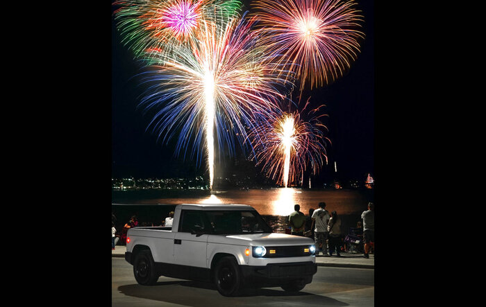 Happy 4th of July everyone! White Slate Pickup + Fireworks (Photo)
