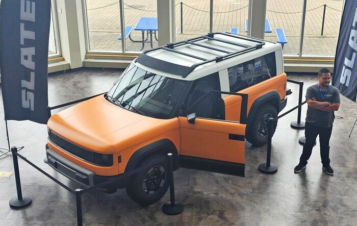 Orange Slate SUV with 2" inch lift, white roof, roof rack - photos from Cleveland Ohio
